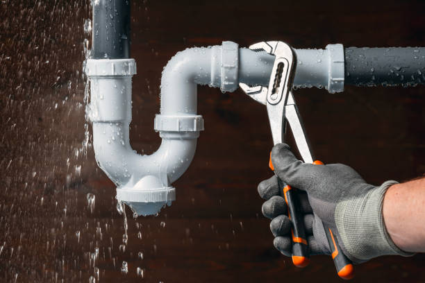 Professional Drain Cleaning technician working in Bayview, ID